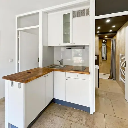 With Pool And Access In *